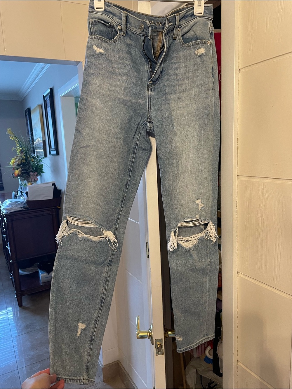 American Eagle Outfitters Light Blue Distressed Boyfriend Jeans